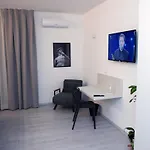Affittacamere Mani - Camere Con Bagno Privato