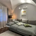 Sicilian Vibes Flat In Palazzo Storico
