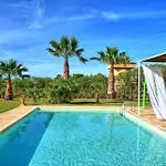 Villa Casale By Posarellivillas