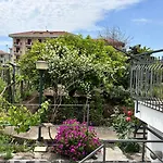 Viola'S Charming House