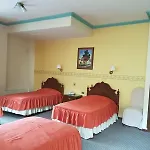Paola Hostal