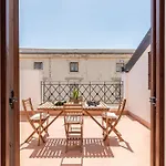Oretea Apartment With Terrace By Wonderful Italy