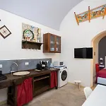 Xenios