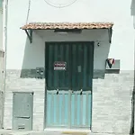 Nicole Rooms
