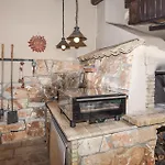 Cozy Home In Siracusa With Kitchen