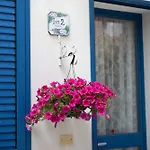 Marsala Central And Colorful Apartment!