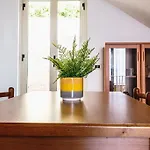 Grazia'S Aeolian View House