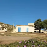Abunagia Seaside Villa Garden