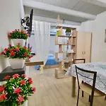 Massimo Teather Apartment