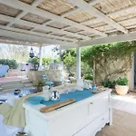 Beautiful Home In Ispica With Kitchenette