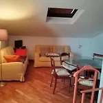 Rosie Holiday House