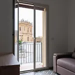 B&B Agora