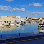 Old Port La Marina - Luna