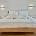 B&B 969