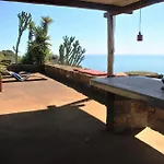 Relais Dietro L'Isola