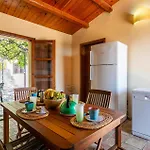 Cozy Home In Ragusa With Kitchen