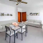 Beautiful Home In Siracusa With Kitchen