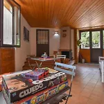 Cozy Home In Santa Venerina With Kitchen