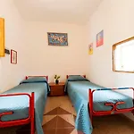 Farfallino'S House
