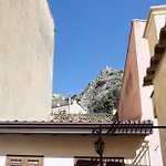 Tina House - Il Cortile Nel Centro Storico Di Taormina