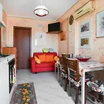 Cozy Home In Mascali With Wifi