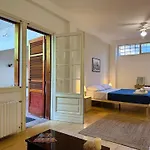 Edera House