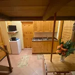 La Petit Maison