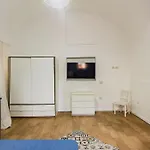 Sicilian Mood - Garden House In The City Ceter