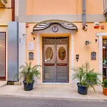 Fazio Rooms