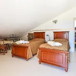 Gorgeous Home In Aidone