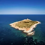Isola House 2