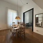 Laura'S Apartment