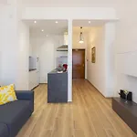 Anna'S Central Apartment