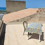 Endless Summer Apartment