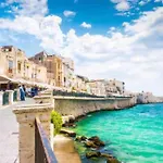 Avola Fronte Mare Villa Giulia
