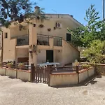 La Bouganville