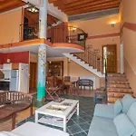 La Loggia Wanderlust Experience