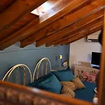 Donna Sofia House