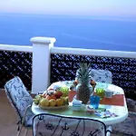 Villa Yellow House