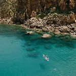 Natoli Beach House & Villas - Villa Floriana