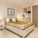 Marina Homes By Ortigia Apartments