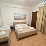 Le Perle 2 Di Naxos