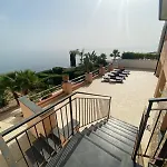 Villa In