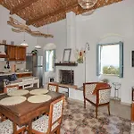 Beautiful Home In Ragusa With Kitchenette