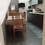 Mely House