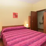 3 Bedroom Cozy Apartment In Marina Di Ragusa