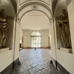 Regal Riggio Apartment