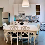 Le Sorelle Apartment