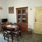 Al Vicoletto House