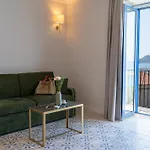 Sea View Villa Vincenza - 6 Bedrooms With Private Bathroom